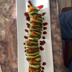 Sakura Sushi-Paradise - Caterpillar Roll