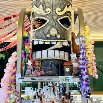 Flamingo Tiki - Tiki decor around the bar - Cocktail Bars Near Me - Oklahoma City, Oklahoma