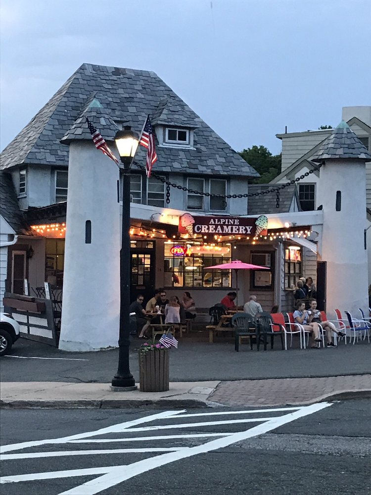 ALPINE CREAMERY 18 Photos & 27 Reviews Ice Cream & Frozen Yogurt