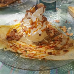 Crèperie Auberge des Allymes - Une crêpe Duchesse Anne.