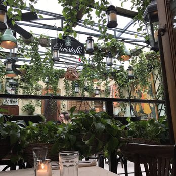 Juliette Restaurant - Back room indoor garden seating - Bars Near Me - Brooklyn, New York