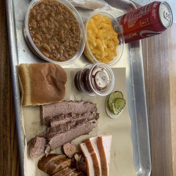 The LA Pit - 3 meat with brisket, turkey and jalapeño cheddar sausage w/ Mac and cheese and beans - Barbeque Near Me - Gardena, California The LA Pit - 3 meat with brisket, turkey and jalapeño cheddar sausage w/ Mac and cheese and beans - Barbeque Near Me - Gardena, California