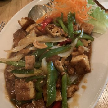 Basil Thai Cuisine - Cashew nut with tofu. - Thai Near Me - Columbia, South Carolina Basil Thai Cuisine - Cashew nut with tofu. - Thai Near Me - Columbia, South Carolina