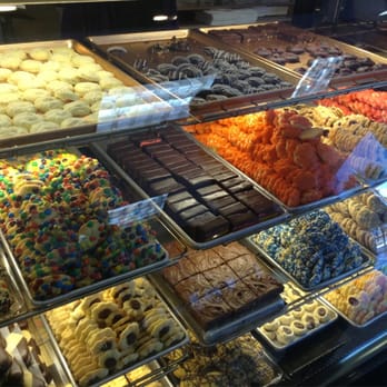 Freed's Bakery - Bakeries Near Me - Las Vegas, Nevada