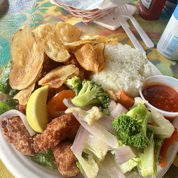 Schooner Wharf Bar - Fried Shrimp Dinner with chips, veggies, and jasmine rice - Seafood Near Me - Key West, Florida Schooner Wharf Bar - Fried Shrimp Dinner with chips, veggies, and jasmine rice - Seafood Near Me - Key West, Florida