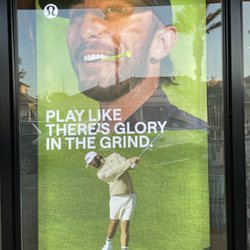 Lululemon - Lululemon display