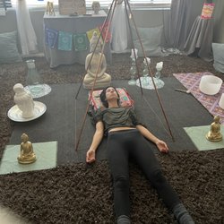 Psychic On Bell Rd - Clear your mind body spirt and soul with a Pyramid healing.