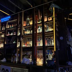 Bitter Honey - Bar area