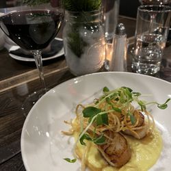 Gustav Chophouse - Seared Scallops