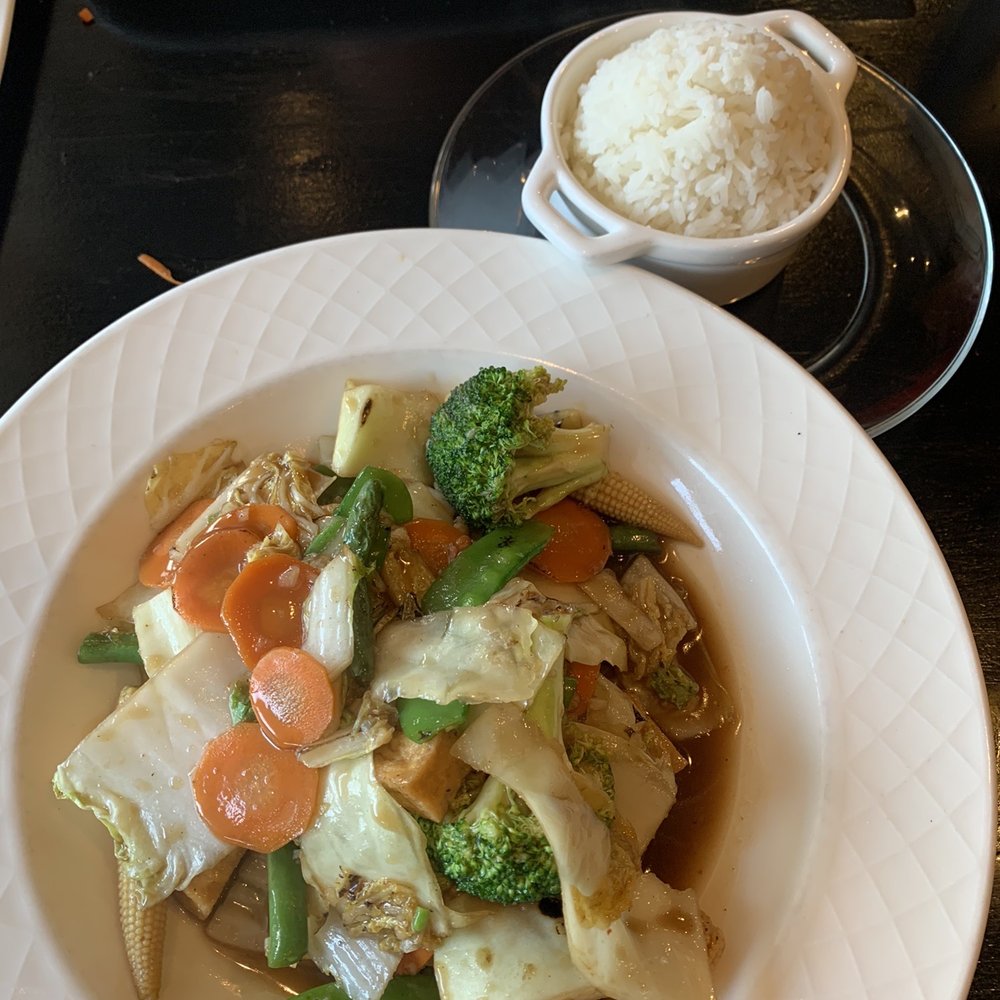 Silk Thai Hagerstown - Vegetables with tofu - Thai Near Me - Hagerstown, Maryland Silk Thai Hagerstown - Vegetables with tofu - Thai Near Me - Hagerstown, Maryland