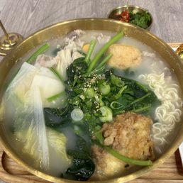 Collagen bone broth hotpot Collagen bone broth hotpot