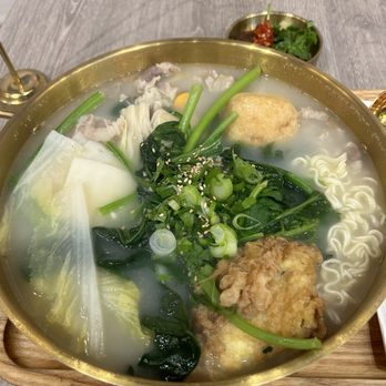 Big Way Hot Pot - Collagen bone broth hotpot - Hot Pot Near Me - Burnaby, British Columbia Big Way Hot Pot - Collagen bone broth hotpot - Hot Pot Near Me - Burnaby, British Columbia