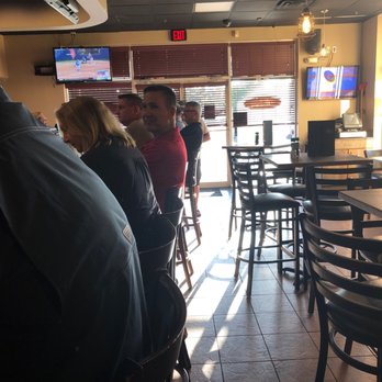 House Of Brews - Typical Friday crowd - Pubs Near Me - Lutz, Florida
