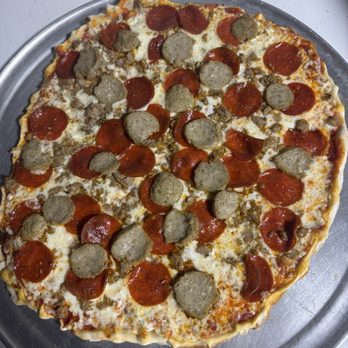 Crow Bar - SONNY CHUB's PIIZZA - Bars Near Me - Austin, Texas Crow Bar - SONNY CHUB's PIIZZA - Bars Near Me - Austin, Texas