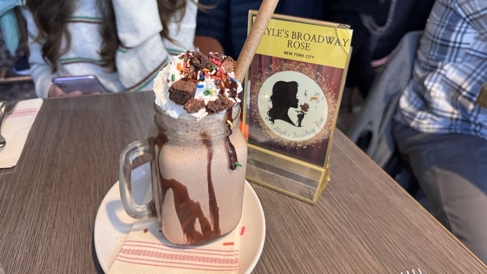 Gayle's Broadway Rose