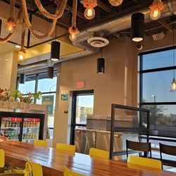 Ono Hawaiian BBQ - Inside