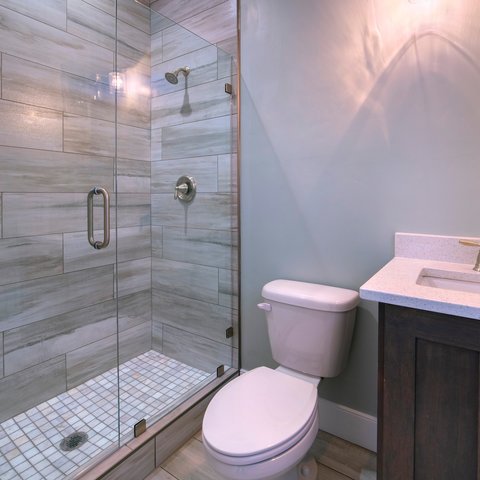 Slide of Singer Contracting