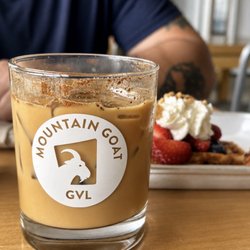 Iced Coconut oatmilk Latte