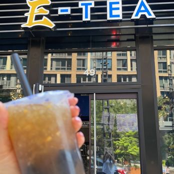 E-Tea - White peach oolong tea with grass jelly - Bubble Tea Near Me - Washington, DC, District of Columbia