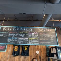 Green New American Vegetarian - Cocktails and Wine