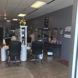 Top Nail Salon