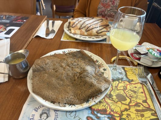 Le Petit Coin Latin by null