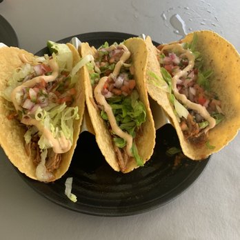 Peter Christian's Tavern - Pulled pork tacos - American Near Me - New London, New Hampshire Peter Christian's Tavern - Pulled pork tacos - American Near Me - New London, New Hampshire