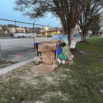 US Post Office - Some weird sh*t going on outside it - Post Offices Near Me - Houston, Texas