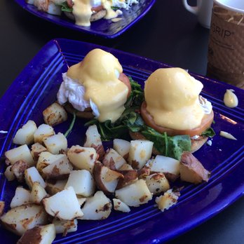 Craig's Cafe - Vermont Benedict - Breakfast & Brunch Near Me - Quincy, Massachusetts Craig's Cafe - Vermont Benedict - Breakfast & Brunch Near Me - Quincy, Massachusetts