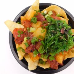Poke nachos