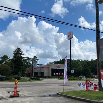 Circle K - More fast food across the street - Gas Stations Near Me - Slidell, Louisiana