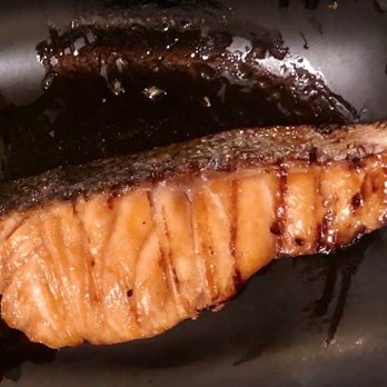 Izakaya Pau Hana Base - Grilled Salmon - Tapas/Small Plates Near Me - Honolulu, Hawaii