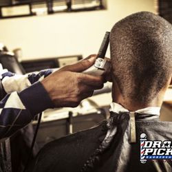 Draft Picks Barbershop Of Baton Rouge - Men's Haircut