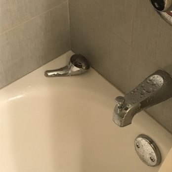 DoubleTree by Hilton Hotel Mahwah - Handle fell off in shower - Hotels Near Me - Mahwah, New Jersey DoubleTree by Hilton Hotel Mahwah - Handle fell off in shower - Hotels Near Me - Mahwah, New Jersey