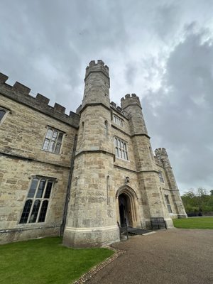 Leeds Castle by null