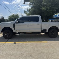 CC Plus Trucks, Guns and Ammo - After 2.5" leveling kit