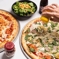 Mark Twain's Pizza Landing