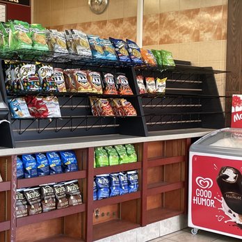 Bridgewater Deli - Inside - Delis Near Me - Fairfax, Virginia