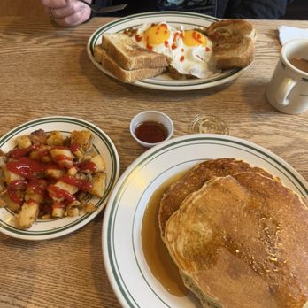 Dot's Restaurant - Chocolate chip pancakes, hash browns, Cajun skillet sunny side up - Diners Near Me - Wilmington, Vermont