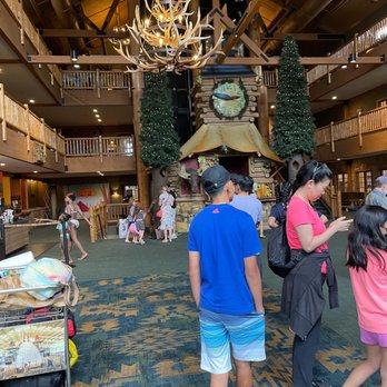 Great Wolf Lodge - Lobby - Resorts Near Me - Williamsburg, Virginia