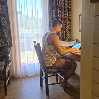 The Pines Resort - Even work feels amazing with ambiance and views like here - Resorts Near Me - Bass Lake, California The Pines Resort - Even work feels amazing with ambiance and views like here - Resorts Near Me - Bass Lake, California