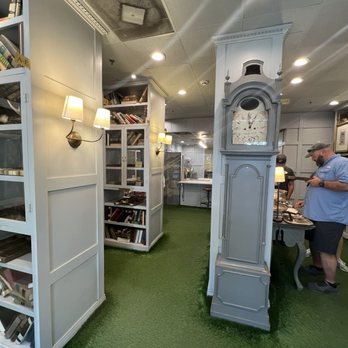 Chocolat By Adam Turoni - Chocolatiers & Shops Near Me - Savannah, Georgia Chocolat By Adam Turoni - Chocolatiers & Shops Near Me - Savannah, Georgia