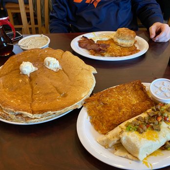 Billy Gail's - Sweet cream vanilla pancakes, breakfast burrito - American Near Me - Branson, Missouri Billy Gail's - Sweet cream vanilla pancakes, breakfast burrito - American Near Me - Branson, Missouri