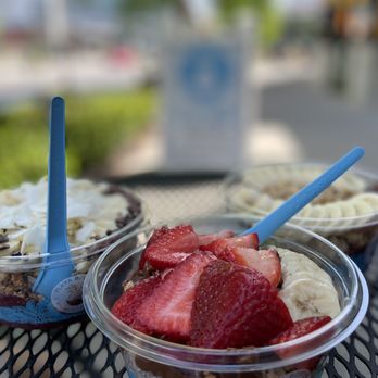 Playa Bowls - Chia Tella Bowl - Acai Bowls Near Me - Fairfax, Virginia Playa Bowls - Chia Tella Bowl - Acai Bowls Near Me - Fairfax, Virginia