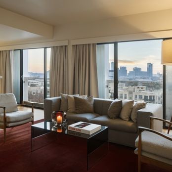 L'Ermitage - The view from Room/suite 1. - Hotels Near Me - Beverly Hills, California L'Ermitage - The view from Room/suite 1. - Hotels Near Me - Beverly Hills, California