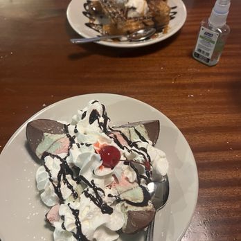 Briglia's Tavern - Churros & Spumuni Bomba - Italian Near Me - Berlin, New Jersey