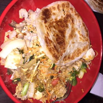 Flat Top Grill - Stir fry with paratha - Asian Fusion Near Me - Chicago, Illinois