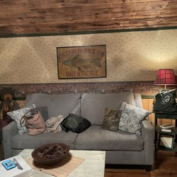 Narrows Creek the Inn At - couch lounging area