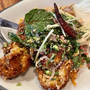 Fish Cheeks - Pork salad - Seafood Near Me - New York, New York Fish Cheeks - Pork salad - Seafood Near Me - New York, New York