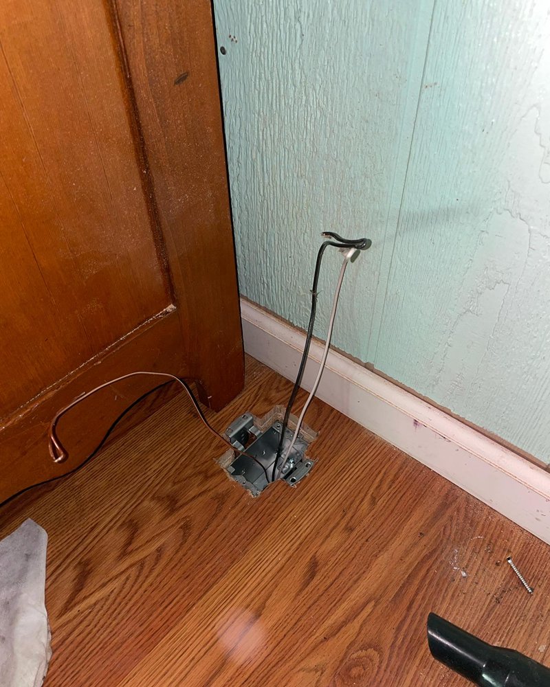 Slide of Revamp'd Electrical Solutions